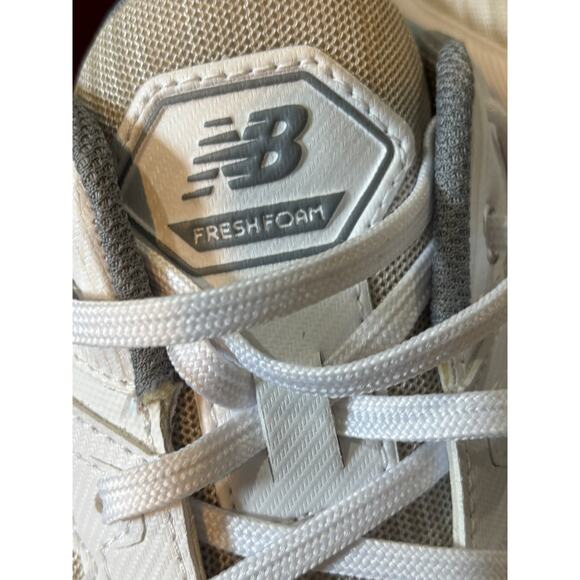 New Balance men’s running shoes. SZ 14 PRE-OWNED - Picture 4 of 8